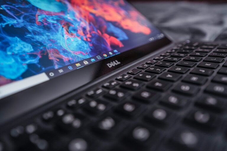 How to Screenshot on a Dell