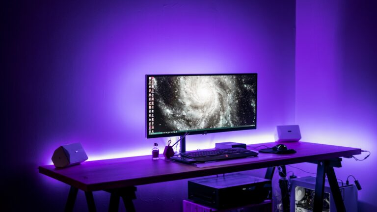Best Desks for Gaming (2025)