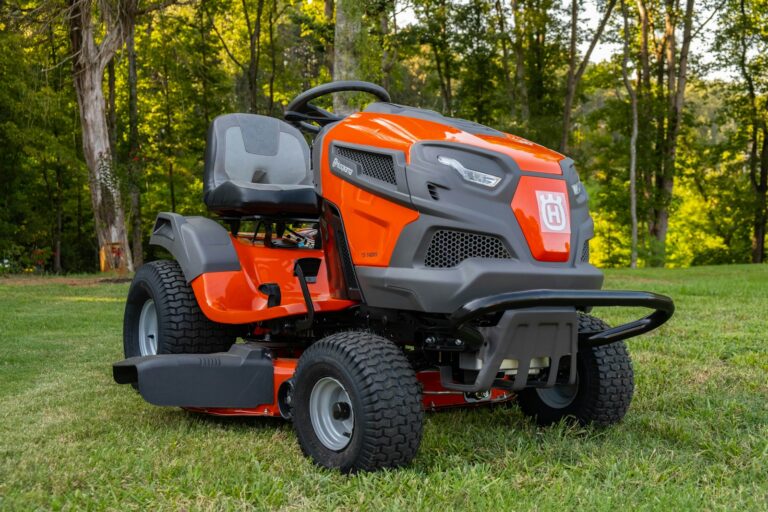 The Ultimate Guide to Zero Turn Mowers