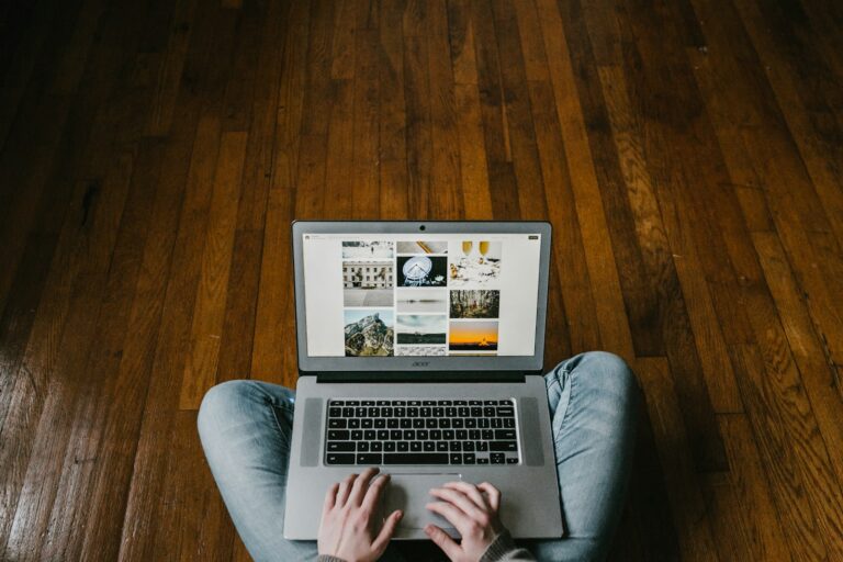 How to Download Apps on Chromebook