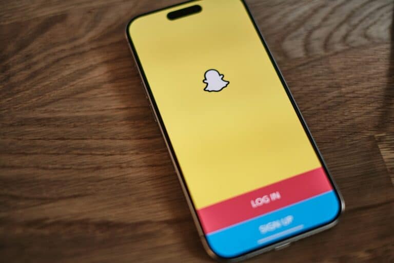 How To Fix “Camera Roll Isn’t Backed Up By Snapchat”: Troubleshooting