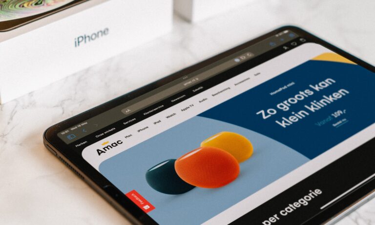 How to Bookmark a Website on iPad