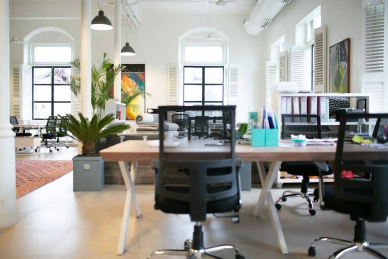 Ways To Adjust Your Office Chair For Optimal Comfort and Productivity